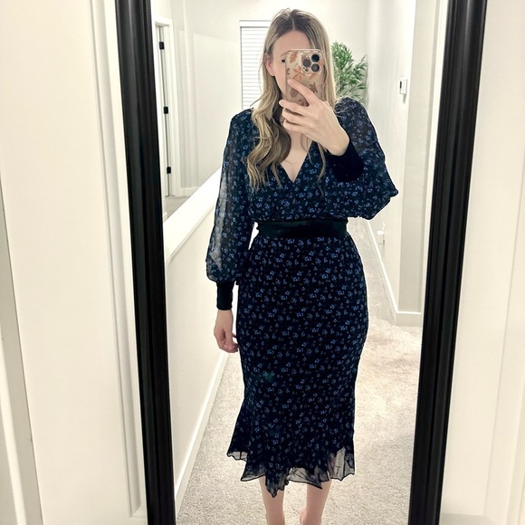 Goddiva Long Sleeve Floral Gown - Picture 4 of 4